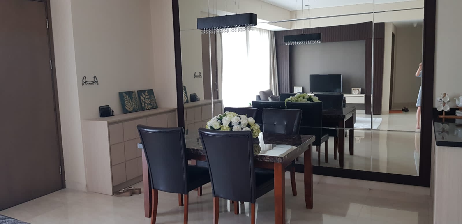 Apartemen 1 park Avenue